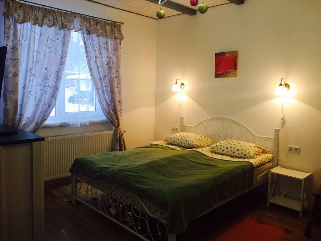 Sadibe Oberig Hotel Skhidnytsia Exterior photo